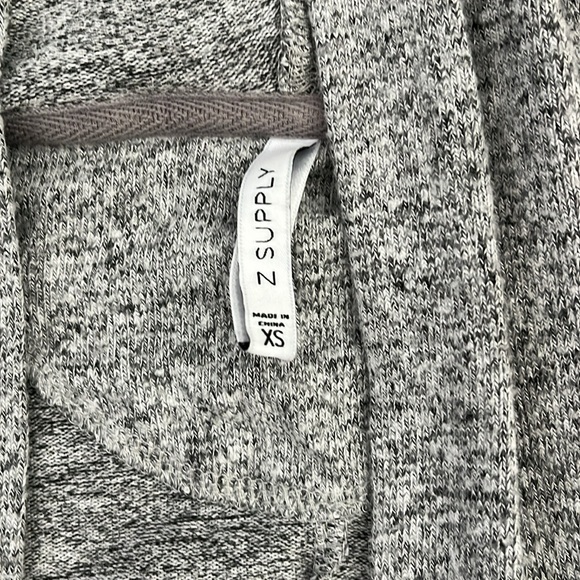 Z Supply Cardigan - Picture 2 of 2